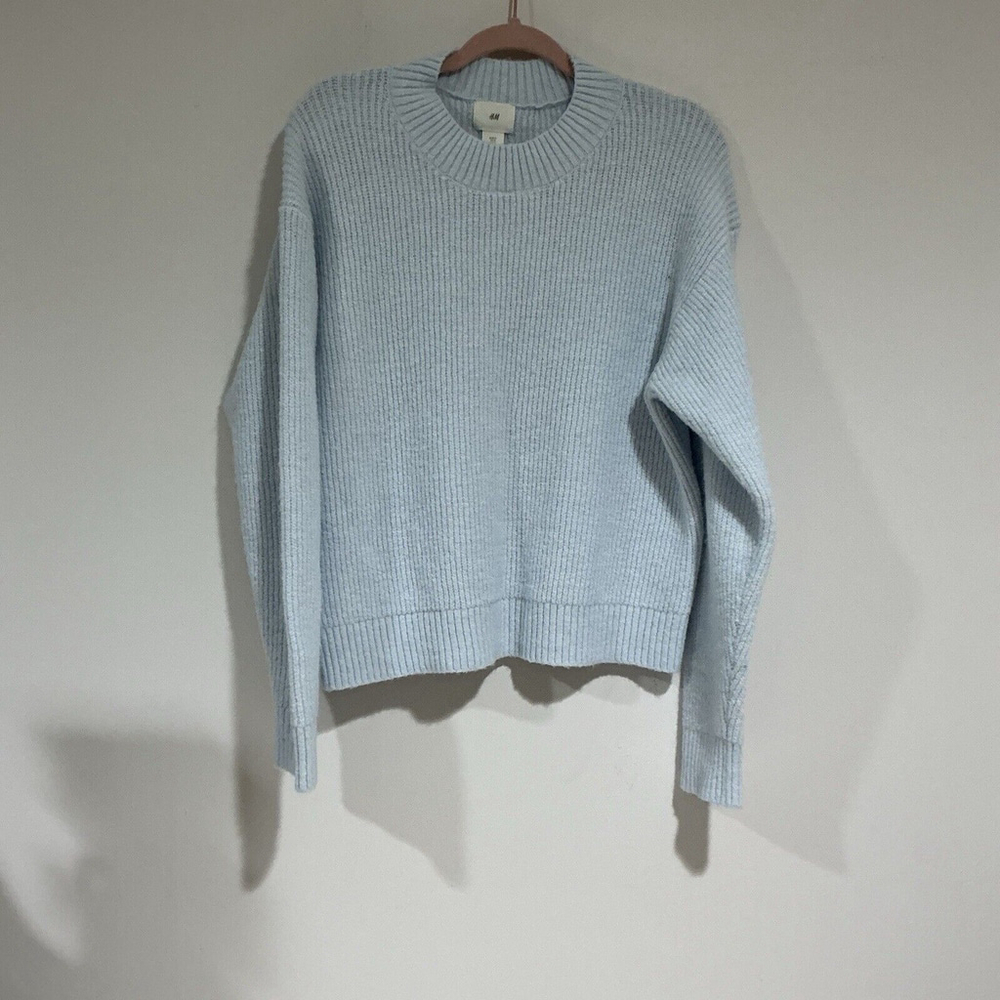 Woman’s H & M Medium Blue Pullover Chunky Long Sleeve Sweater